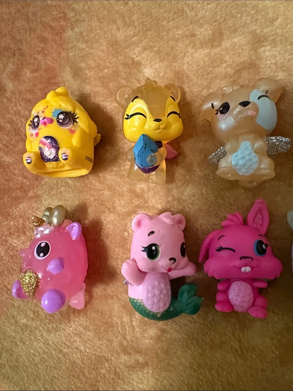 Hatchimals Colorful Small Pets Mini Figurine Toy Set - Pink, Yellow, Green, Blue